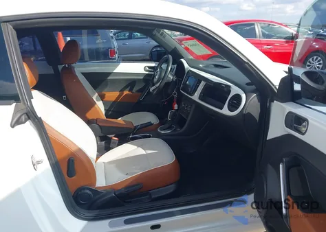 2017 Volkswagen Beetle #Pinkbeetle/1.8T Classic/1.8T S из США, поврежденный, VIN 3VWF17ATXHM631210